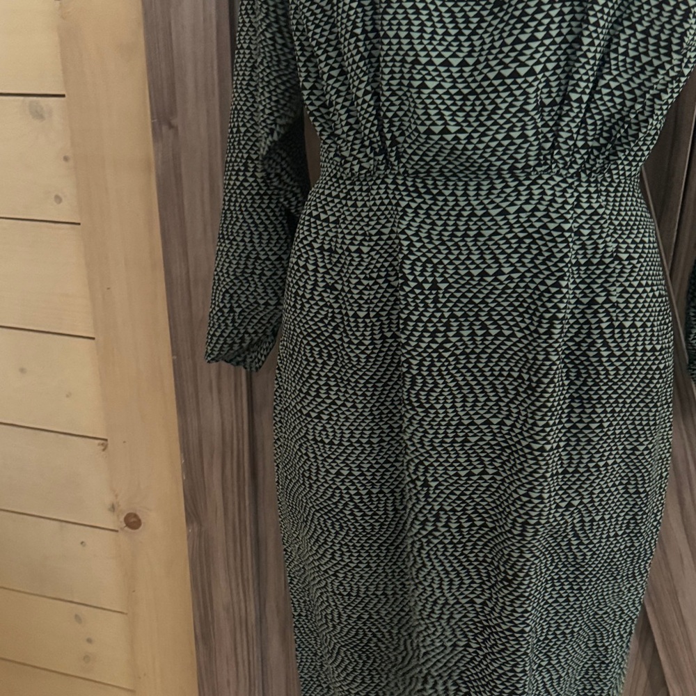Chic Long Sleeve Patterned Dress - image 6